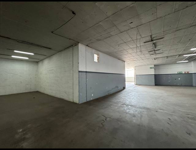 1,620M² WAREHOUSE TO LET IN WYNBERG
